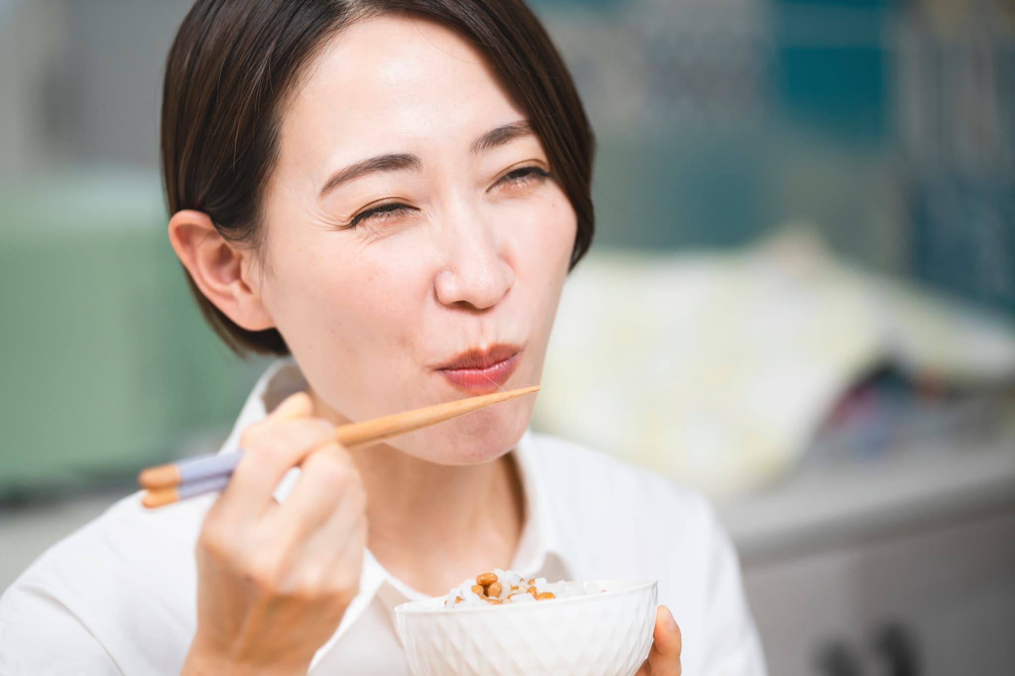 奥歯をインプラントにして食事がスムーズにできるようになった女性